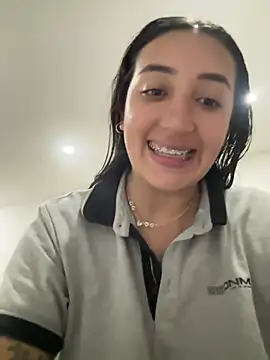 Snapshot of Hannahoff chatting on January 2025 05:11:01 AM Hannahoff online show from January 2025 05:11:01 AM