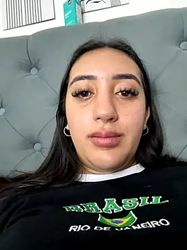 Snapshot of Hannahoff chatting on November 2025 04:38:02 AM Hannahoff online show from November 2025 04:38:02 AM