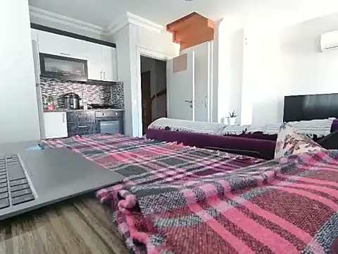 ALPHANDRE online show from December 2025 07:36:02 AM