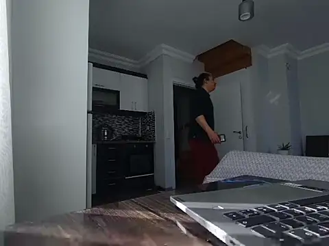 ALPHANDRE online show from April 2026 06:06:01 AM