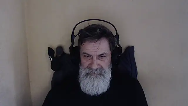 Snapshot of AlexNudo chatting on April 2026 08:51:01 AM AlexNudo online show from April 2026 08:51:01 AM