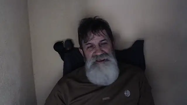 Snapshot of AlexNudo chatting on May 2026 05:21:02 PM AlexNudo online show from May 2026 05:21:02 PM