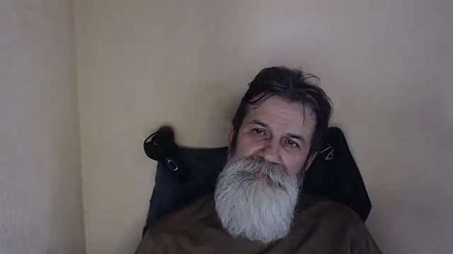Snapshot of AlexNudo chatting on June 2026 07:42:02 AM AlexNudo online show from June 2026 07:42:02 AM
