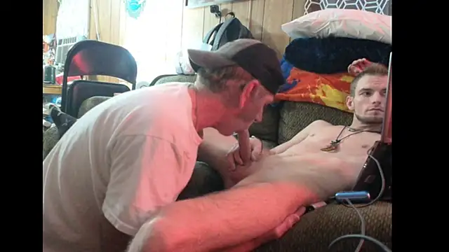 Snapshot of ZaneSample chatting on April 2026 12:42:01 PM ZaneSample online show from April 2026 12:42:01 PM