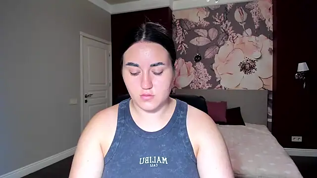 Roxie Bradley online show from September 2025 05:50:02 AM