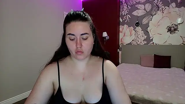 Roxie Bradley online show from March 2026 05:42:01 AM