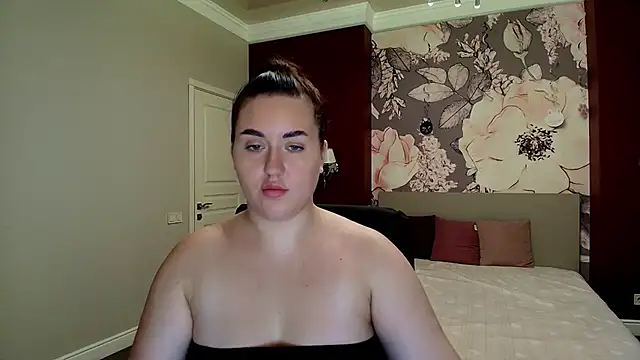 Roxie Bradley online show from September 2025 06:19:01 AM