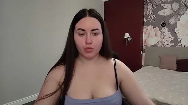 Roxie Bradley online show from March 2026 06:46:02 AM