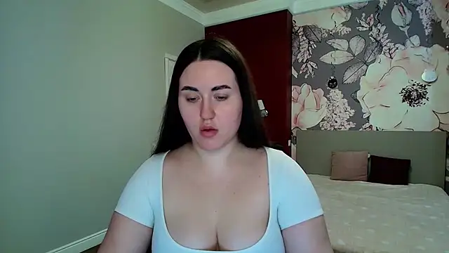 Roxie Bradley online show from March 2026 06:39:02 AM