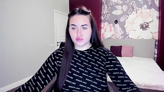 Snapshot of Roxie_Bradley chatting on October 2025 05:51:02 AM Roxie Bradley online show from October 2025 05:51:02 AM