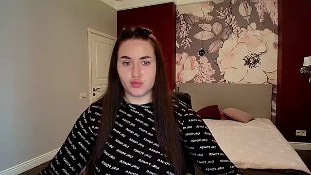 Roxie Bradley online show from October 2025 05:41:01 AM