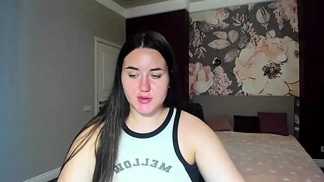 Roxie Bradley online show from September 2025 05:43:01 AM