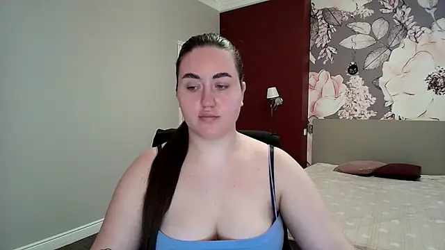 Roxie Bradley online show from March 2026 07:19:01 AM