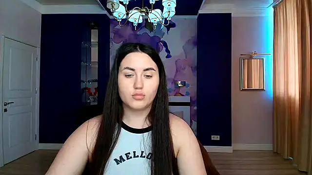 Roxie Bradley online show from February 2025 09:58:02 AM