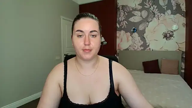 Roxie Bradley online show from May 2026 05:37:02 AM