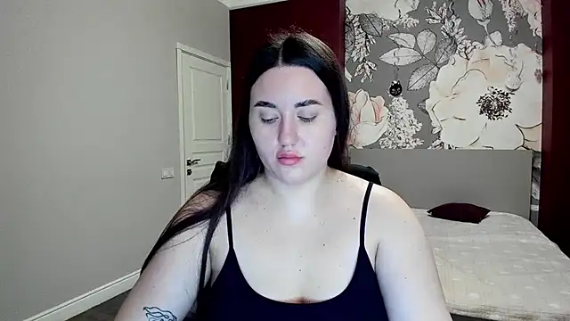 Roxie Bradley online show from February 2026 06:46:01 AM