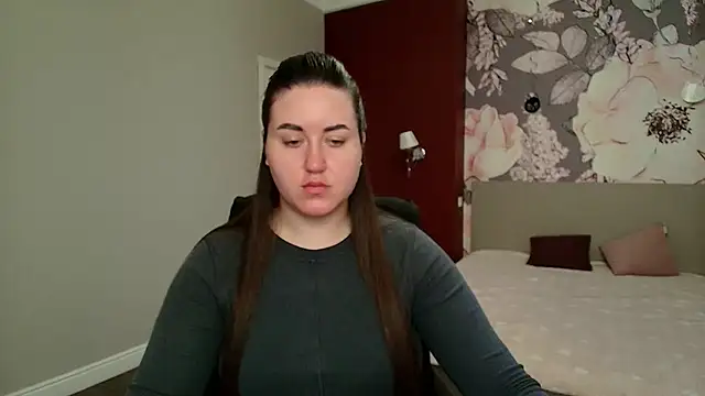 Roxie Bradley online show from April 2026 05:36:01 AM