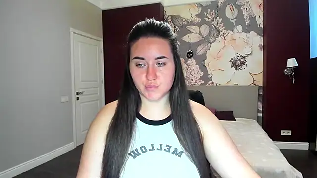 Roxie Bradley online show from September 2025 06:02:02 AM