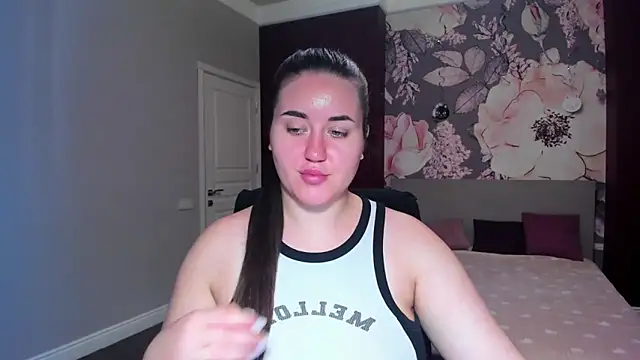 Roxie Bradley online show from September 2025 05:55:02 AM