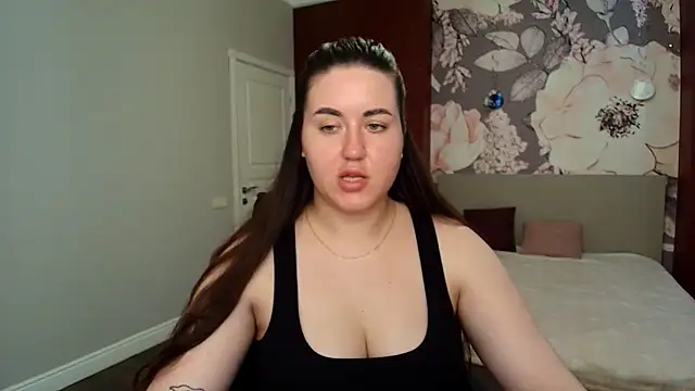 Roxie Bradley online show from May 2026 05:38:02 AM