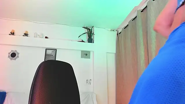 Sinthia Collins online show from April 2026 02:30:01 AM