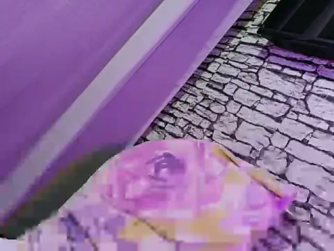 xlovercum online show from April 2026 05:05:01 PM