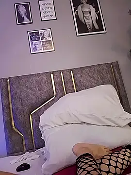 haileystone online show from February 2026 12:05:01 PM