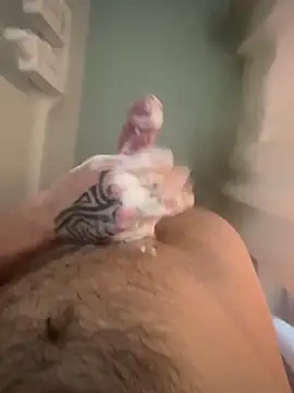 Snapshot of ThatTattooedGuy chatting on November 2025 04:38:02 AM ThatTattooedGuy online show from November 2025 04:38:02 AM