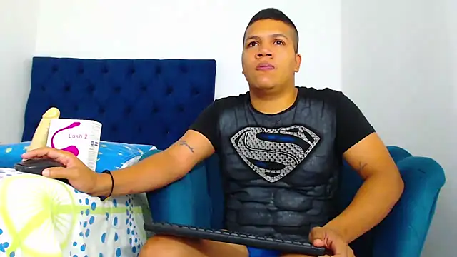 Snapshot of StevanHouston chatting on January 2025 02:13:01 PM StevanHouston online show from January 2025 02:13:01 PM