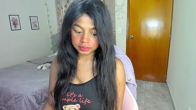 charlott7 online show from September 2025 12:00:02 PM