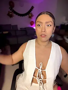 Snapshot of Im_sophiie chatting on January 2026 06:42:01 AM Im sophiie online show from January 2026 06:42:01 AM