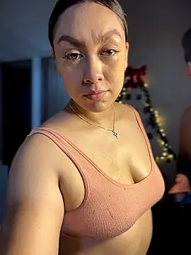 Snapshot of Im_sophiie chatting on January 2026 12:59:01 AM Im sophiie online show from January 2026 12:59:01 AM