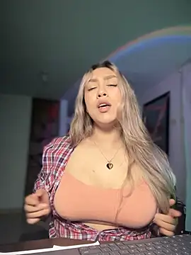 Im sophiie online show from October 2025 06:34:02 AM