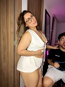 Im sophiie online show from March 2026 08:26:33 AM