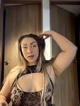 Snapshot of Im_sophiie chatting on February 2026 06:42:02 AM Im sophiie online show from February 2026 06:42:02 AM