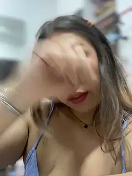 Im sophiie online show from March 2025 06:20:02 AM