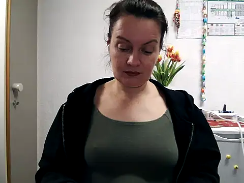 LoveNBloom online show from February 2025 06:22:02 PM