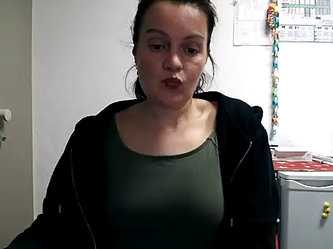 LoveNBloom online show from March 2025 06:55:01 PM