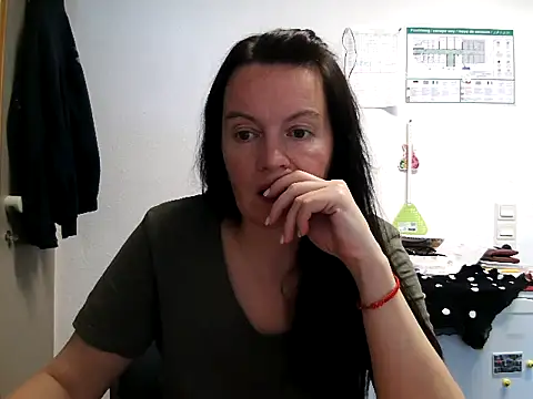 LoveNBloom online show from May 2026 05:55:01 PM