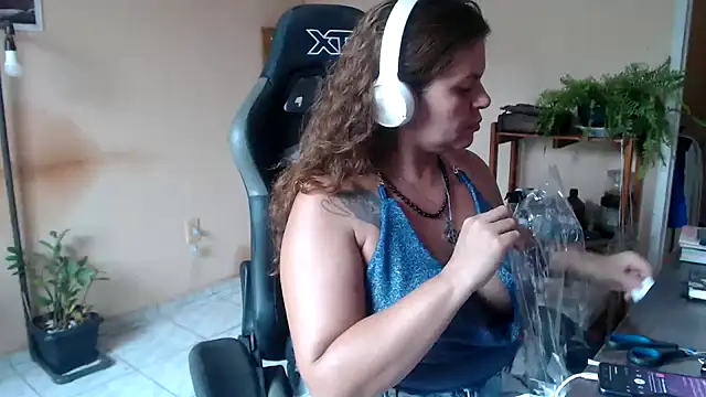 OliviaRojas online show from February 2026 04:25:01 PM