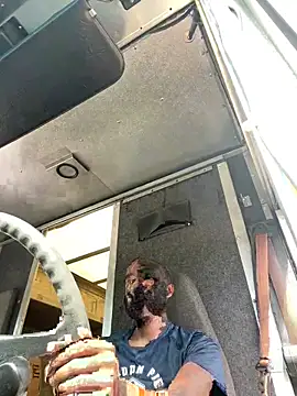 Snapshot of SlxmXBlxck chatting on October 2025 06:52:01 PM SlxmXBlxck online show from October 2025 06:52:01 PM