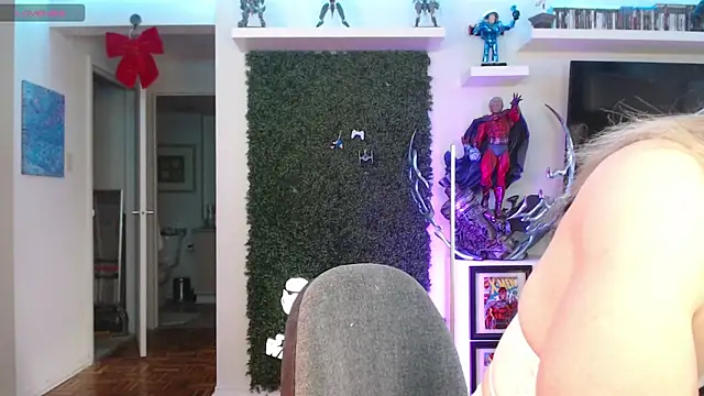 Snapshot of Vixen_Lockheart chatting on November 2025 04:06:02 PM Vixen Lockheart online show from November 2025 04:06:02 PM