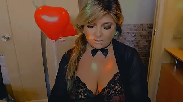 Snapshot of Malena_Mi chatting on February 2026 09:30:02 AM Malena Mi online show from February 2026 09:30:02 AM