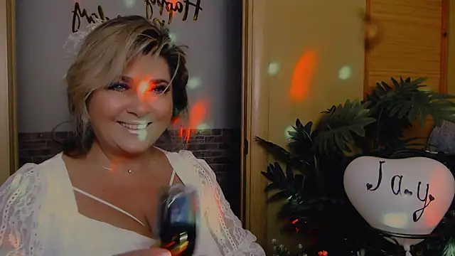 Snapshot of Malena_Mi chatting on January 2026 11:11:02 PM Malena Mi online show from January 2026 11:11:02 PM