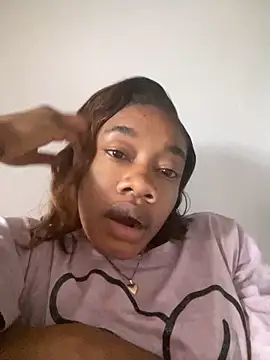  yisela  online show from December 2025 09:48:02 PM