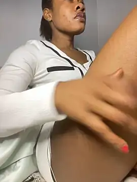  yisela  online show from March 2026 12:21:02 AM