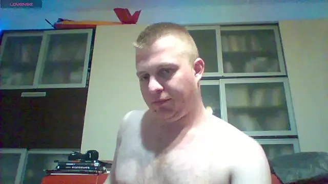 Snapshot of Matttthees chatting on March 2025 12:40:02 AM Matttthees online show from March 2025 12:40:02 AM