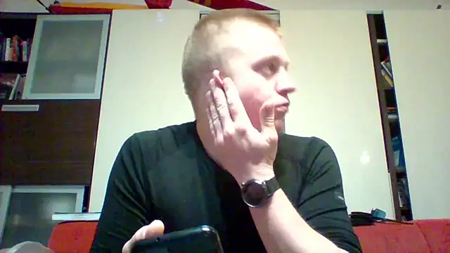 Snapshot of Matttthees chatting on October 2025 04:26:02 PM Matttthees online show from October 2025 04:26:02 PM