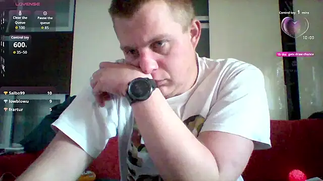 Matttthees online show from October 2025 02:35:02 PM