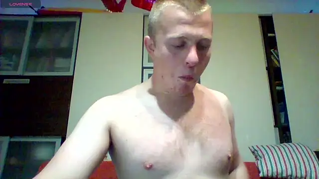 Snapshot of Matttthees chatting on October 2025 08:01:01 PM Matttthees online show from October 2025 08:01:01 PM